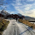 Lydersen Rorbuer Hostel&apartments 2*