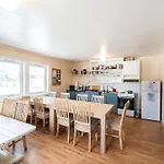 Lydersen Rorbuer Budget & Private Herberg Fredvang