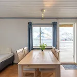 Lydersen Rorbuer Budget & Private Fredvang