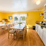 Gasthof Lydersen Rorbuer Hostel&apartments