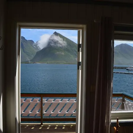 Lydersen Rorbuer Budget & Private 2*