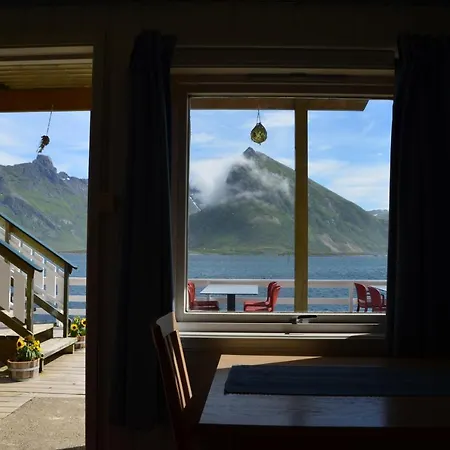 Lydersen Rorbuer Budget & Private Fredvang