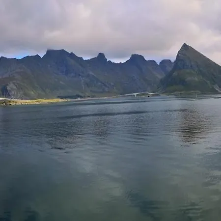 Lydersen Rorbuer Budget & Private