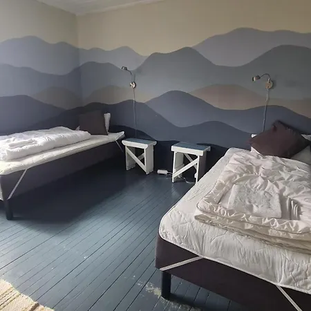 Locanda Lydersen Rorbuer Budget & Private 2*
