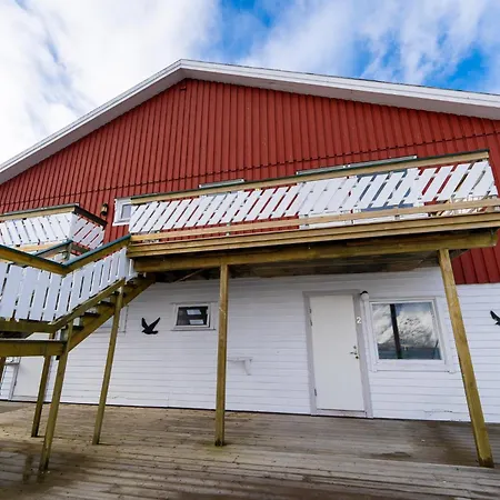 Lydersen Rorbuer Budget & Private Värdshus Fredvang