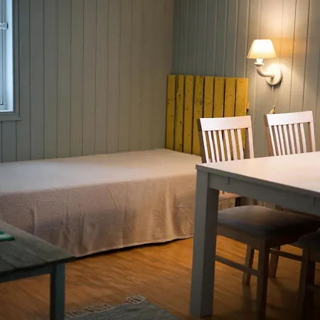 Lydersen Rorbuer Budget & Private Fredvang