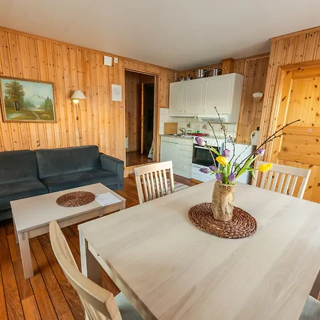 Locanda Lydersen Rorbuer Budget & Private 2*