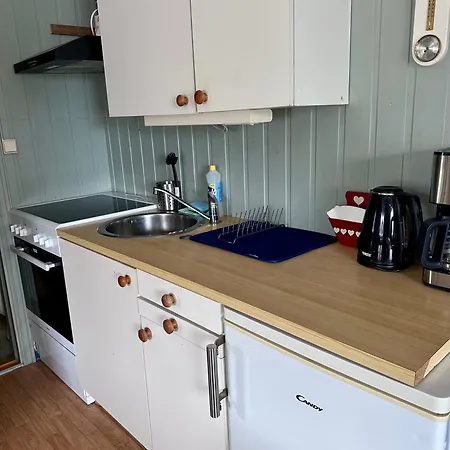 Lydersen Rorbuer Budget & Private Fredvang