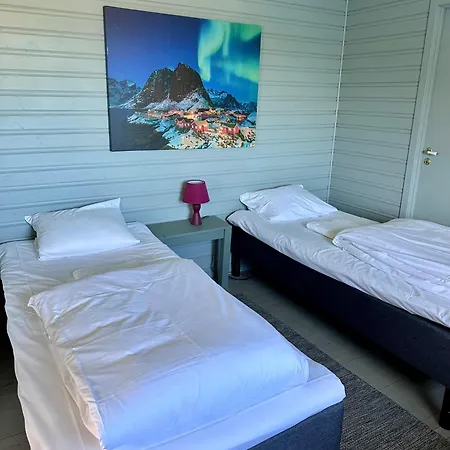 Lydersen Rorbuer Budget & Private 2* Fredvang