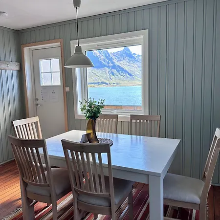 Lydersen Rorbuer Budget & Private Locanda Fredvang