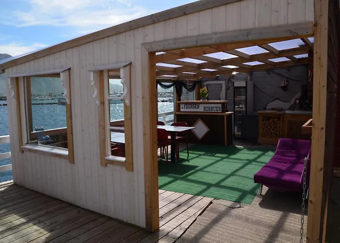 Lydersen Rorbuer Budget & Private