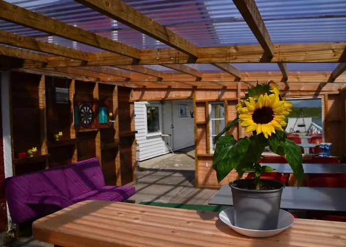 Inn Lydersen Rorbuer Budget & Private Fredvang