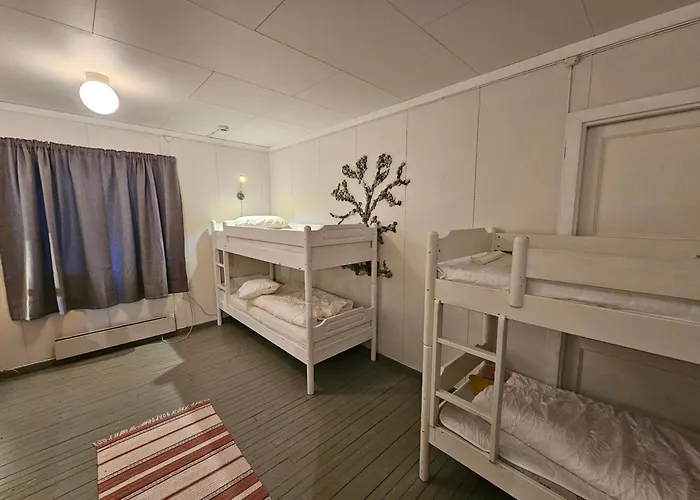 Lydersen Rorbuer Budget & Private Inn 2*