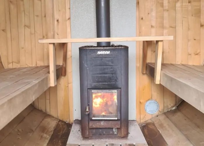 Lydersen Rorbuer Budget & Private Fredvang