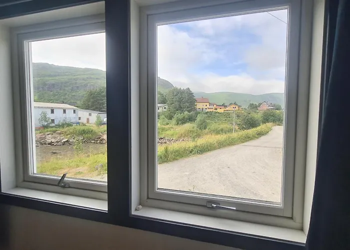 Lydersen Rorbuer Budget & Private 2* Fredvang