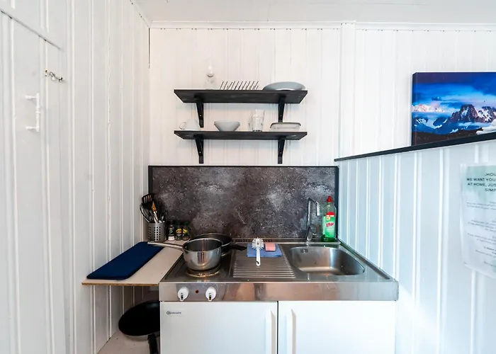 Lydersen Rorbuer Budget & Private Inn