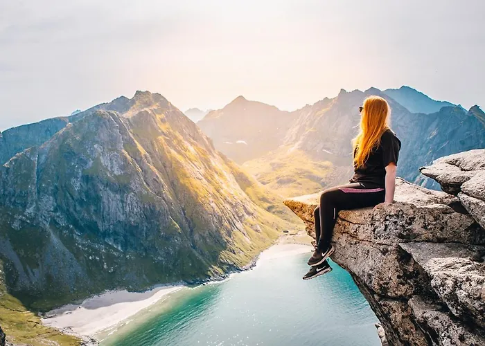 Inn Lydersen Rorbuer Budget & Private 2*