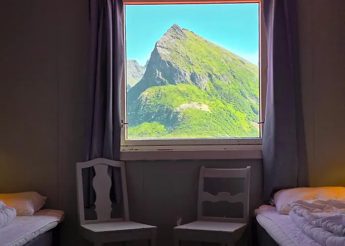 Lydersen Rorbuer Budget & Private Inn