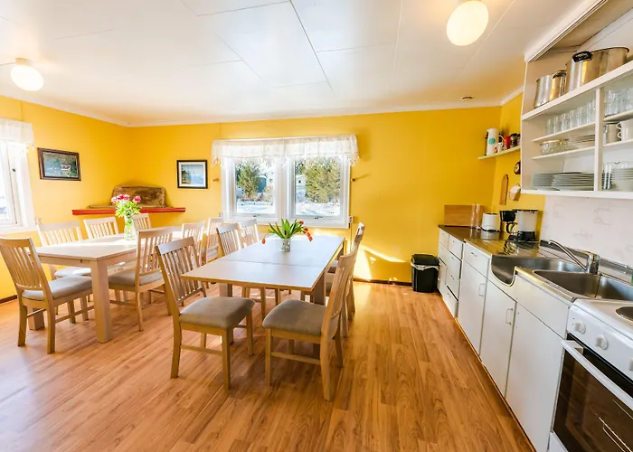 Inn Lydersen Rorbuer Budget & Private