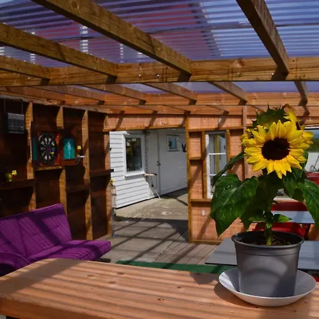 Gasthof Lydersen Rorbuer Hostel&apartments Fredvang