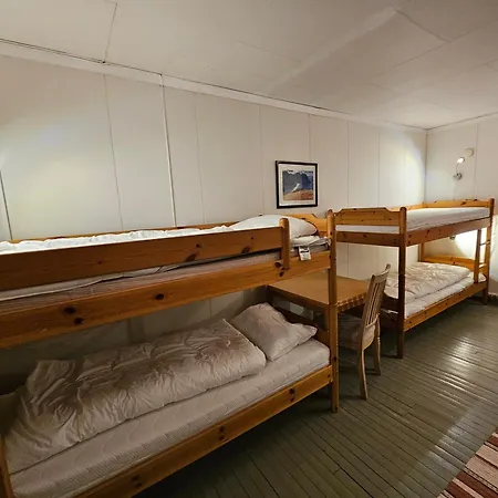 Lydersen Rorbuer Hostel&apartments Fredvang