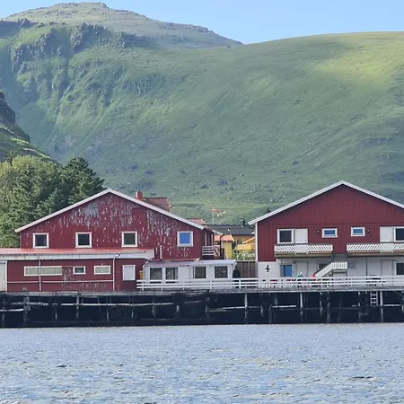 Lydersen Rorbuer Hostel&apartments