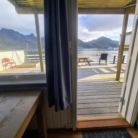 Lydersen Rorbuer Hostel&apartments 2*