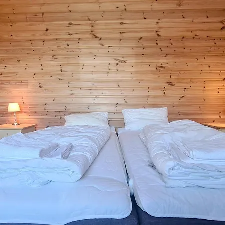 Lydersen Rorbuer Hostel&apartments