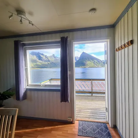 Inn Lydersen Rorbuer & 2*