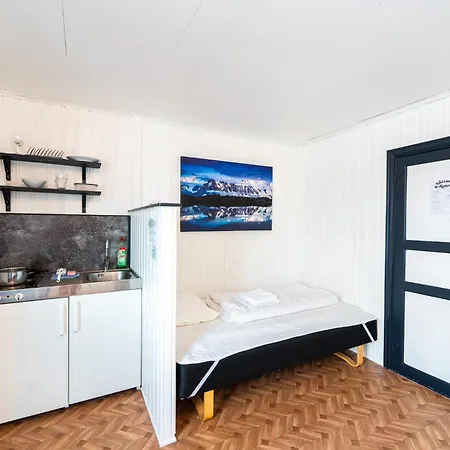 Lydersen Rorbuer Budget & Private Fredvang