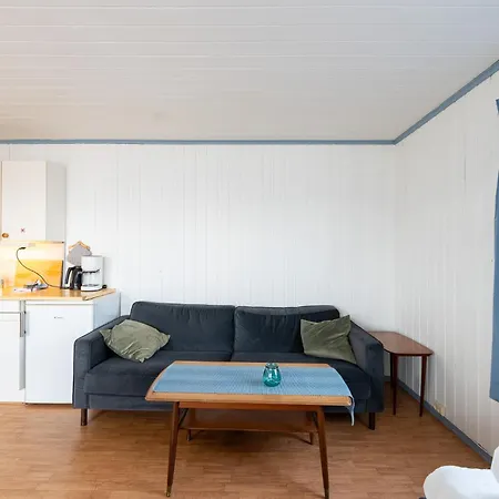 Lydersen Rorbuer & Inn Fredvang