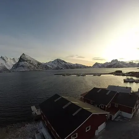 Gasthof Lydersen Rorbuer Hostel&apartments Fredvang