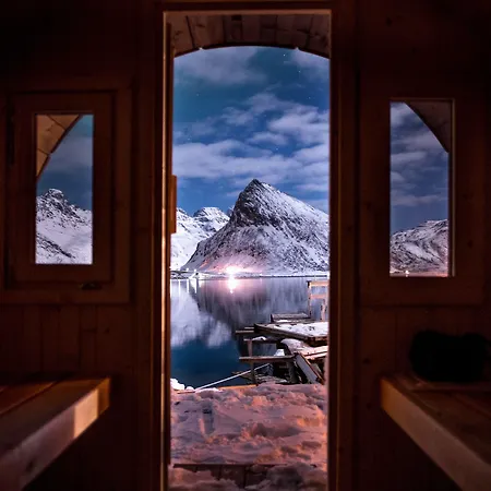 Gasthof Lydersen Rorbuer Hostel&apartments Fredvang