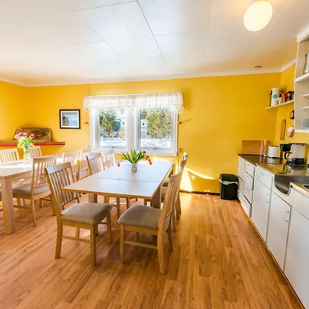 Gasthof Lydersen Rorbuer Hostel&apartments