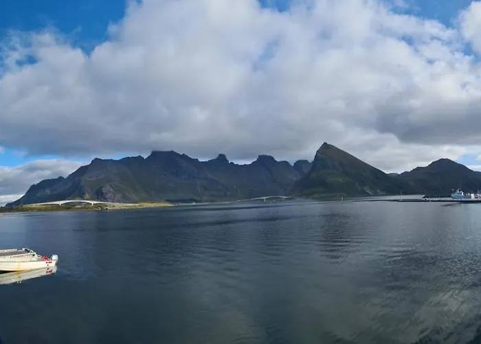 Lydersen Rorbuer Budget & Private 2* Fredvang