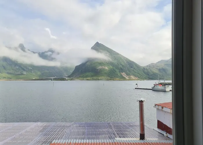 Lydersen Rorbuer Budget & Private 2* Fredvang