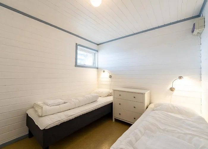 Lydersen Rorbuer Budget & Private 2* Fredvang