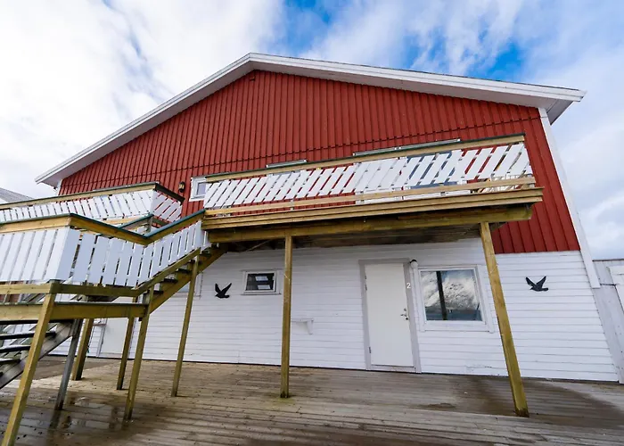 Lydersen Rorbuer Budget & Private Värdshus Fredvang