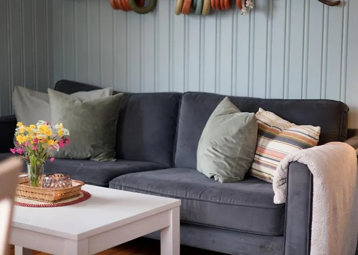 Lydersen Rorbuer Budget & Private Fredvang