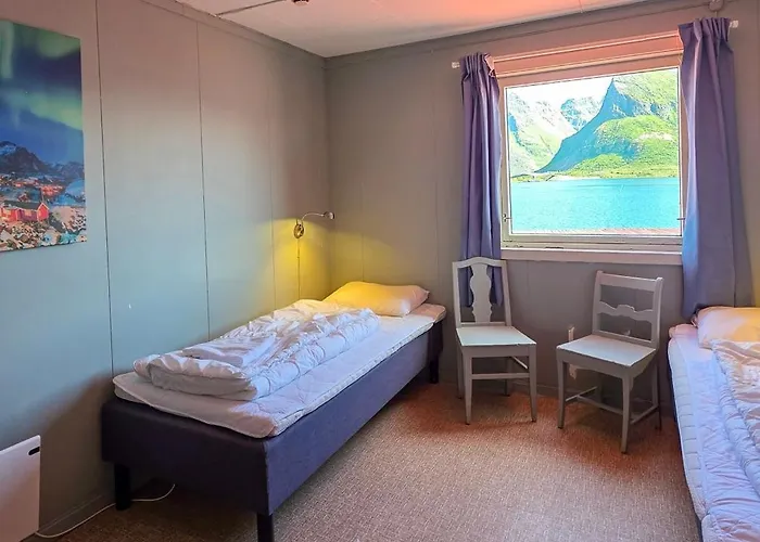 Lydersen Rorbuer Budget & Private