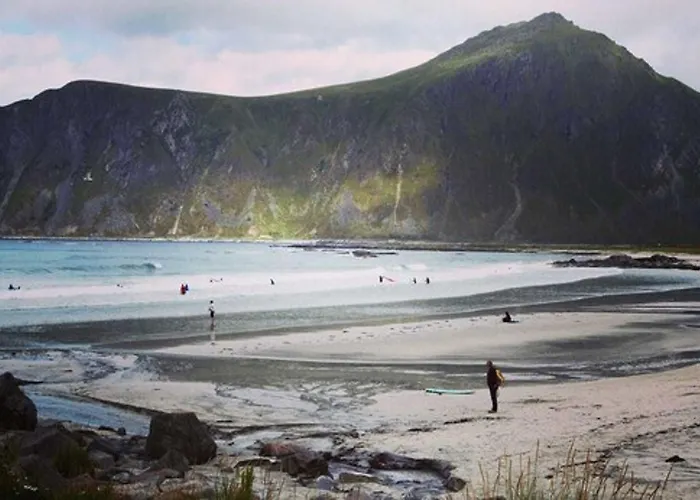 Han/Misafirhane Lydersen Rorbuer Budget & Private